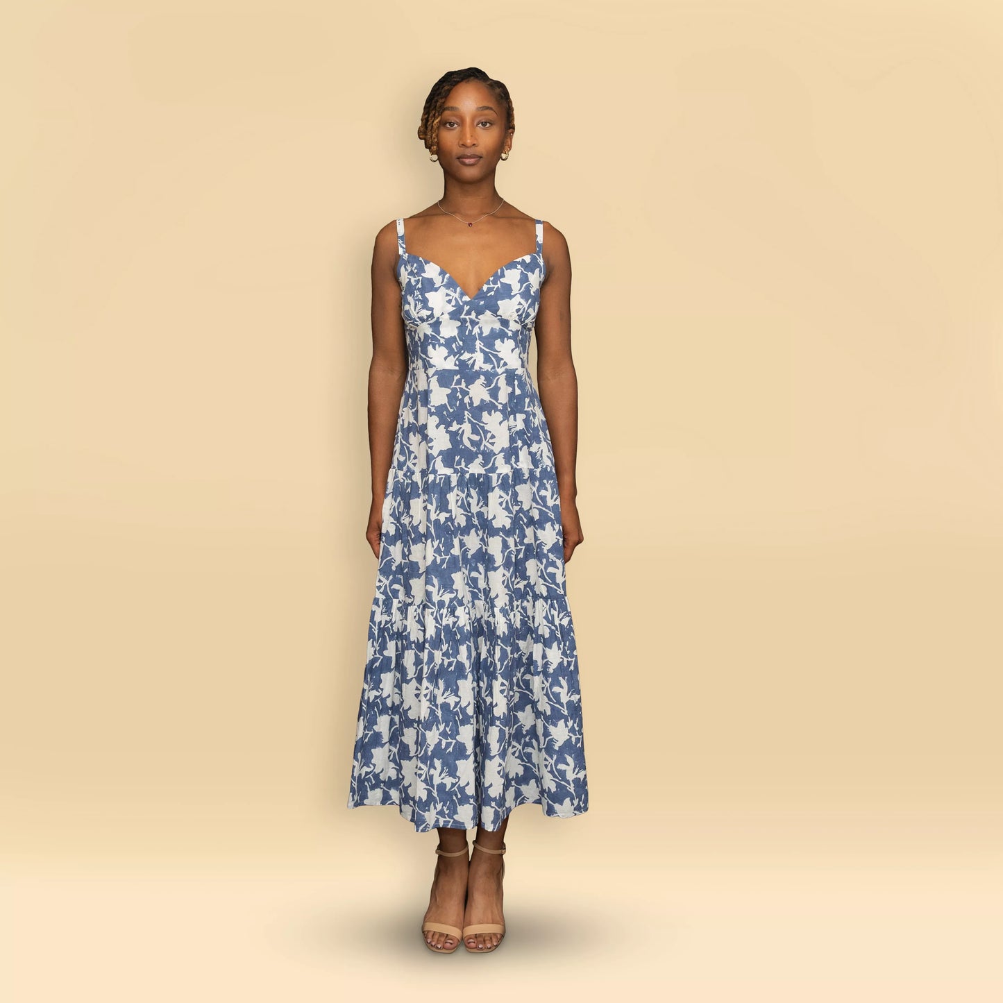 The Elira - Sweetheart Neckline Midi Dress