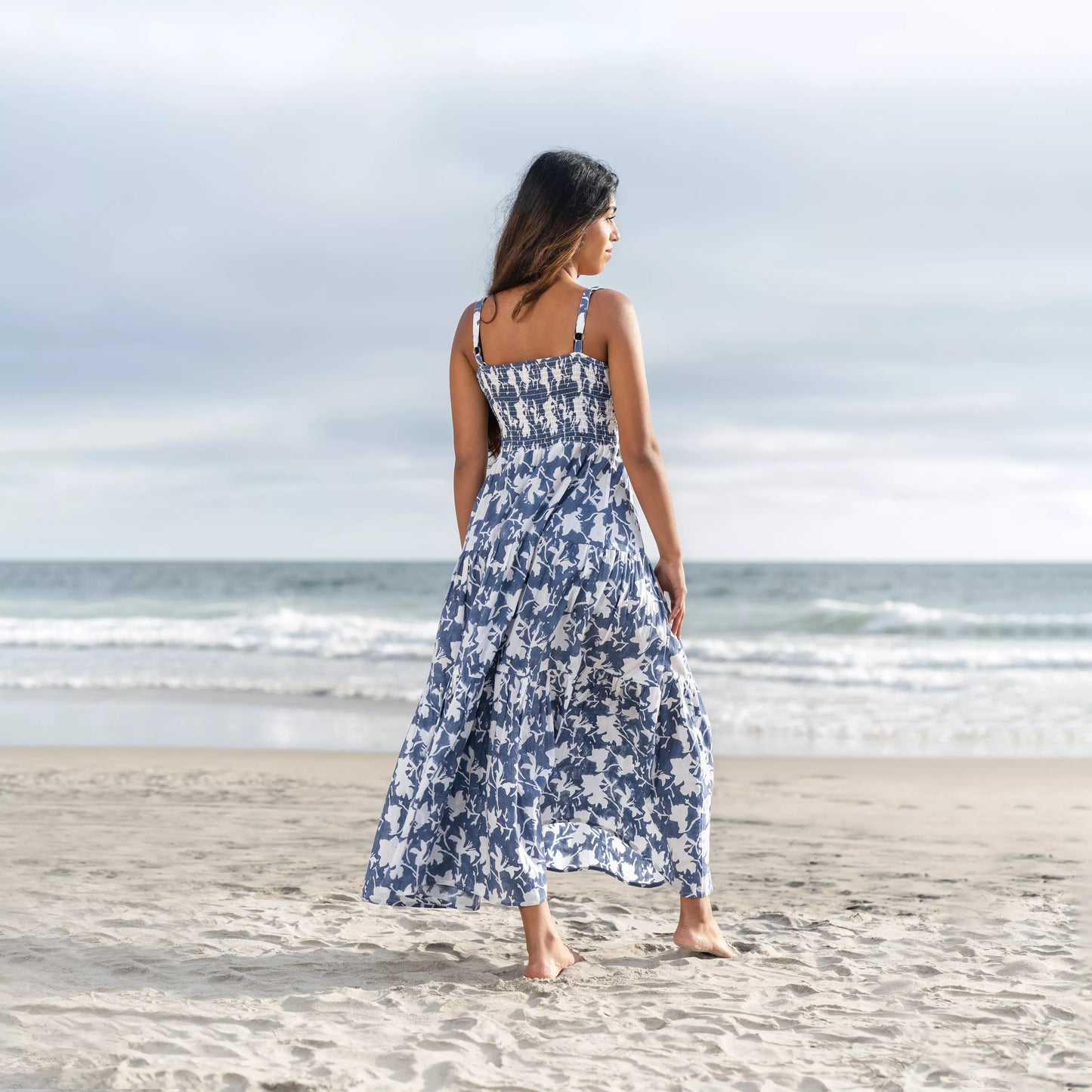 The Elira - Sweetheart Neckline Midi Dress