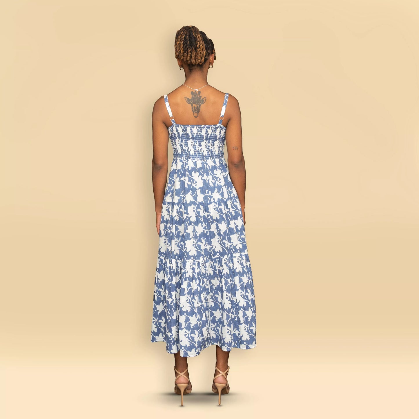 The Elira - Sweetheart Neckline Midi Dress